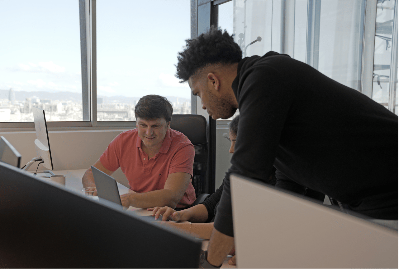 wegrow-offices-people-working